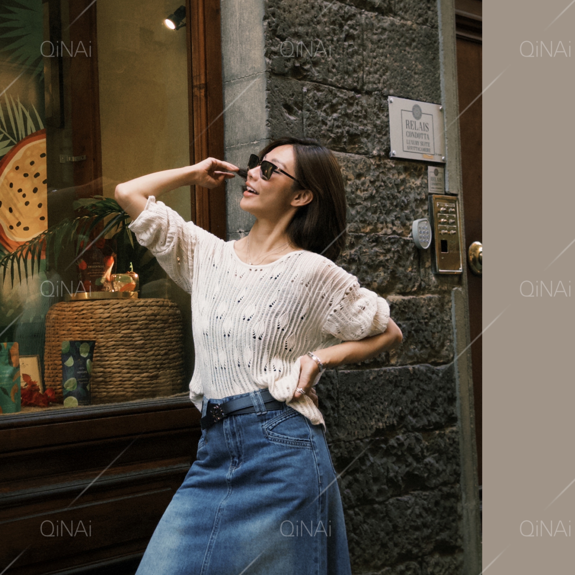 七奈「流通」镂空菱形设计感针织上衣QN12689