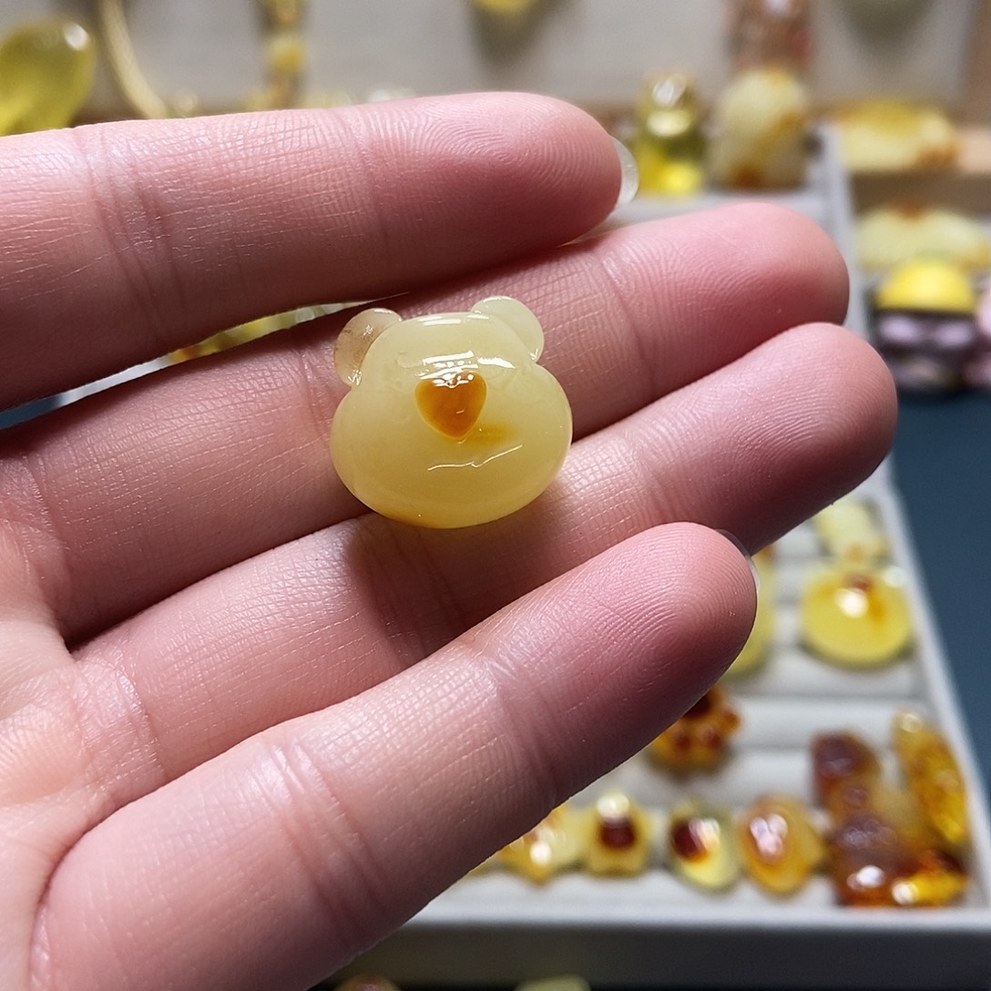 M***M琥珀未镶嵌裸石天然琥珀蜜蜡
