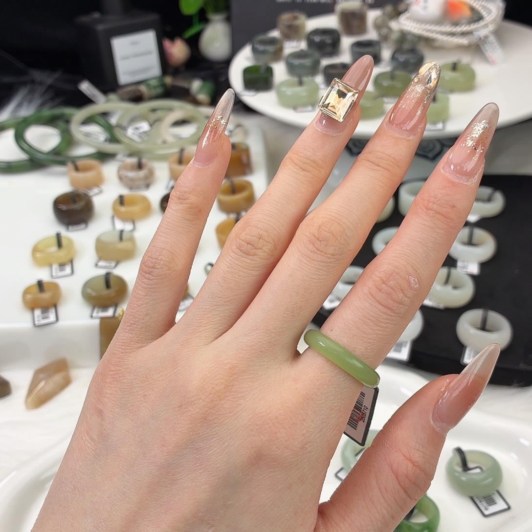 和田玉（糖玉）未镶嵌戒指j33翠青细条16.8