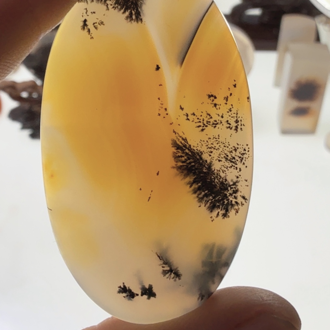 未镶嵌玛瑙/玉髓珠宝半成品