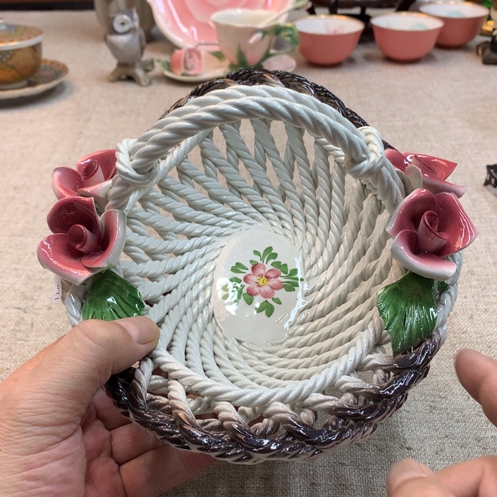 金瓷阁家的美丽瓷器