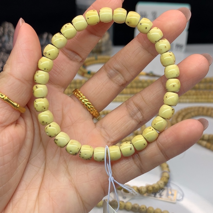 星月菩提手串6.7大留白。