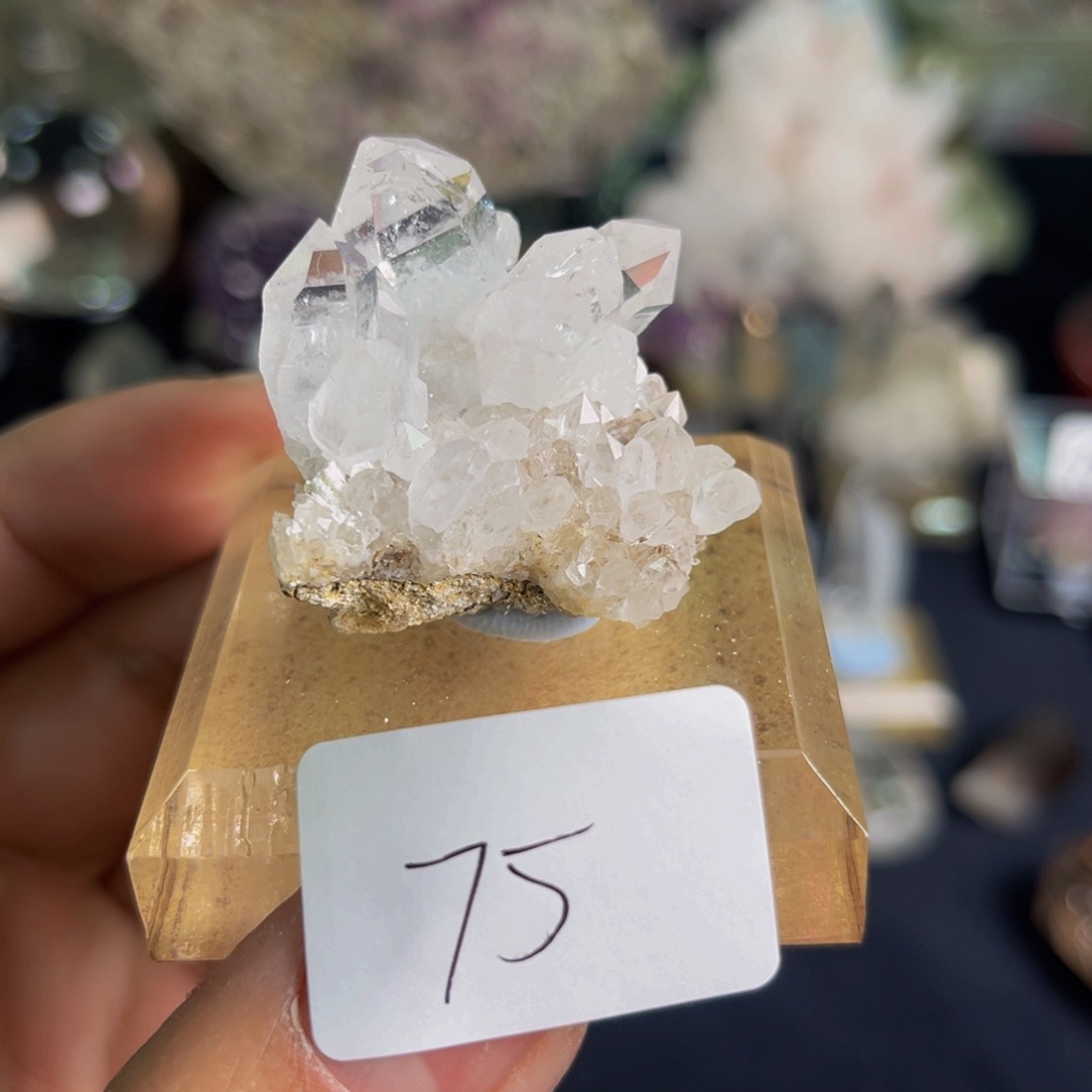 水晶天然水晶家居摆件未镶嵌沁**贝