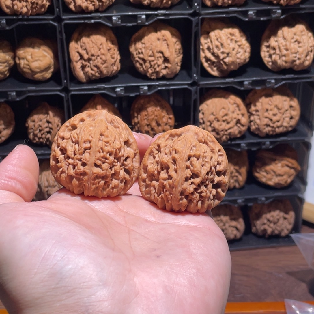 文玩核桃吊坠43全品南疆石