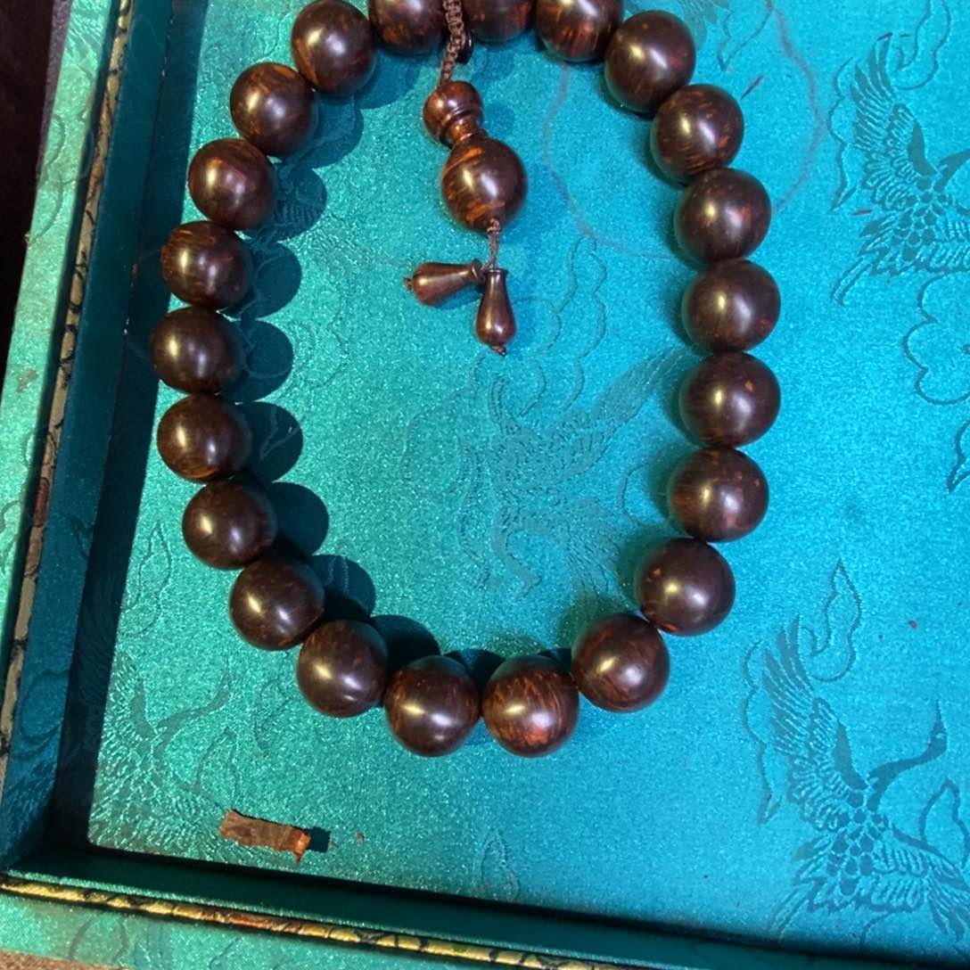 檀香紫檀（小叶紫檀）一**叶