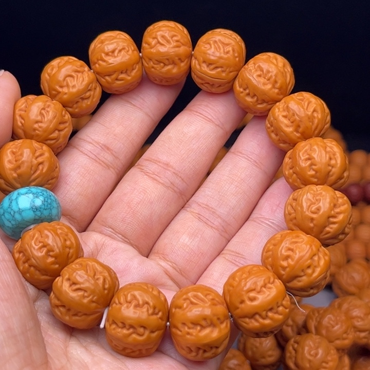 猴头核桃吊坠18麻花串绿