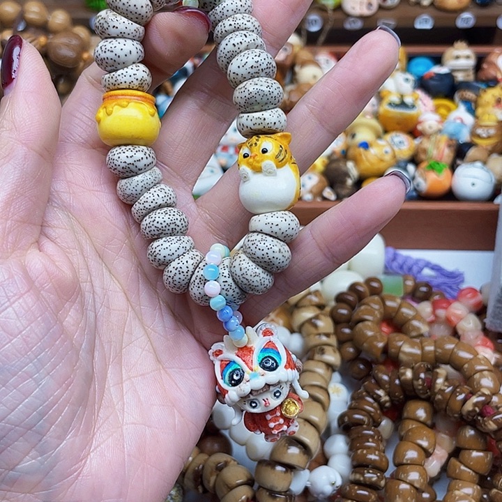 1***8吊坠柏香籽/百香籽220