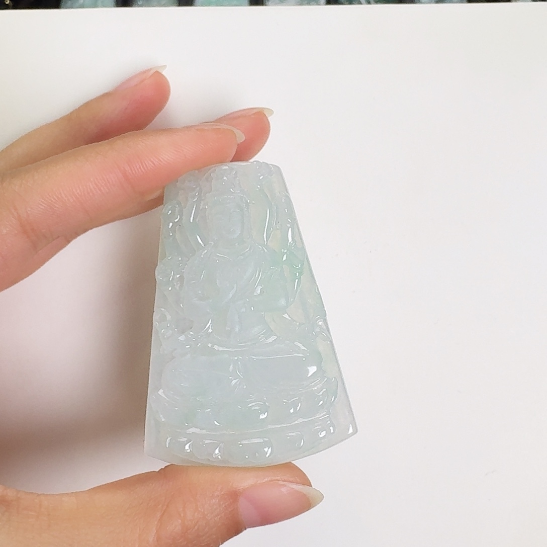 翡翠颈饰未镶嵌随*千手观音