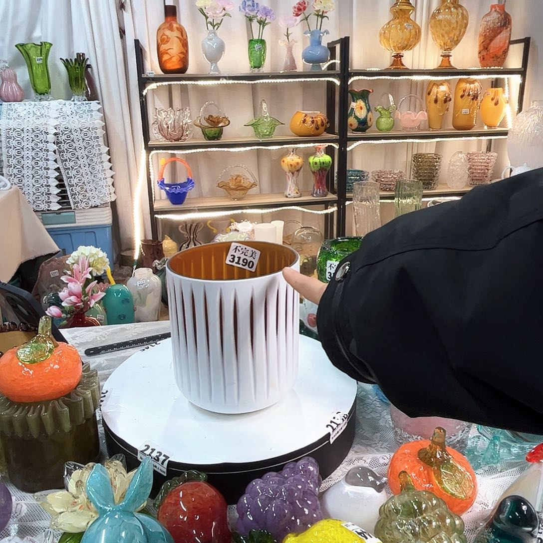 3190 家悅美居琉璃摆件不完美