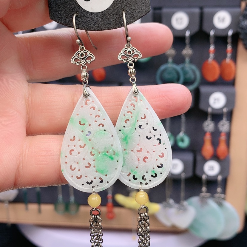 【闪购商品】翡翠耳饰银S925镶嵌m****s精美