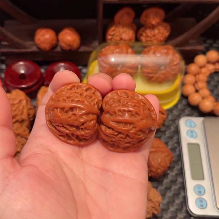 文玩核桃把件油****）宫灯