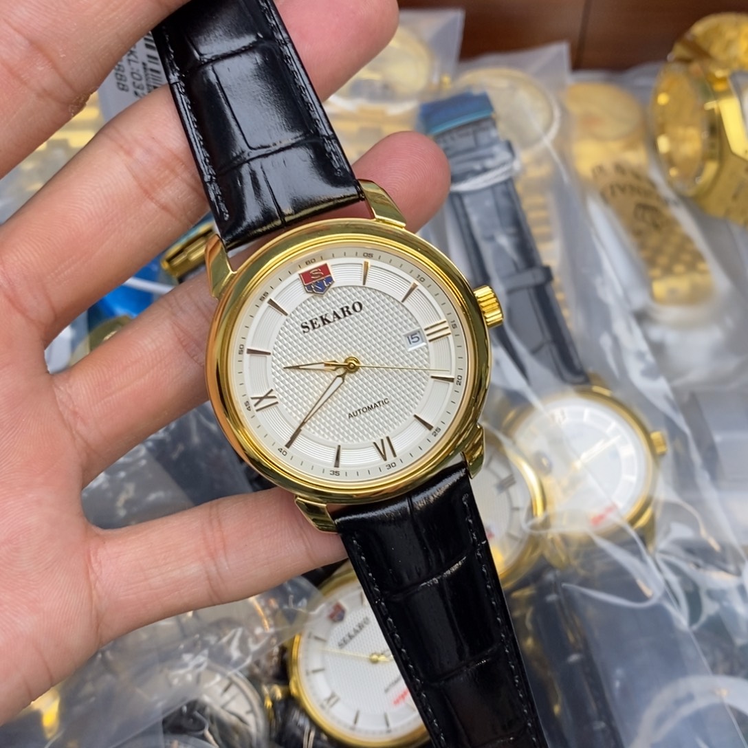 精钢孤品闪电购手表一个