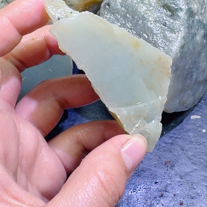 和田玉未镶嵌珠宝半成品