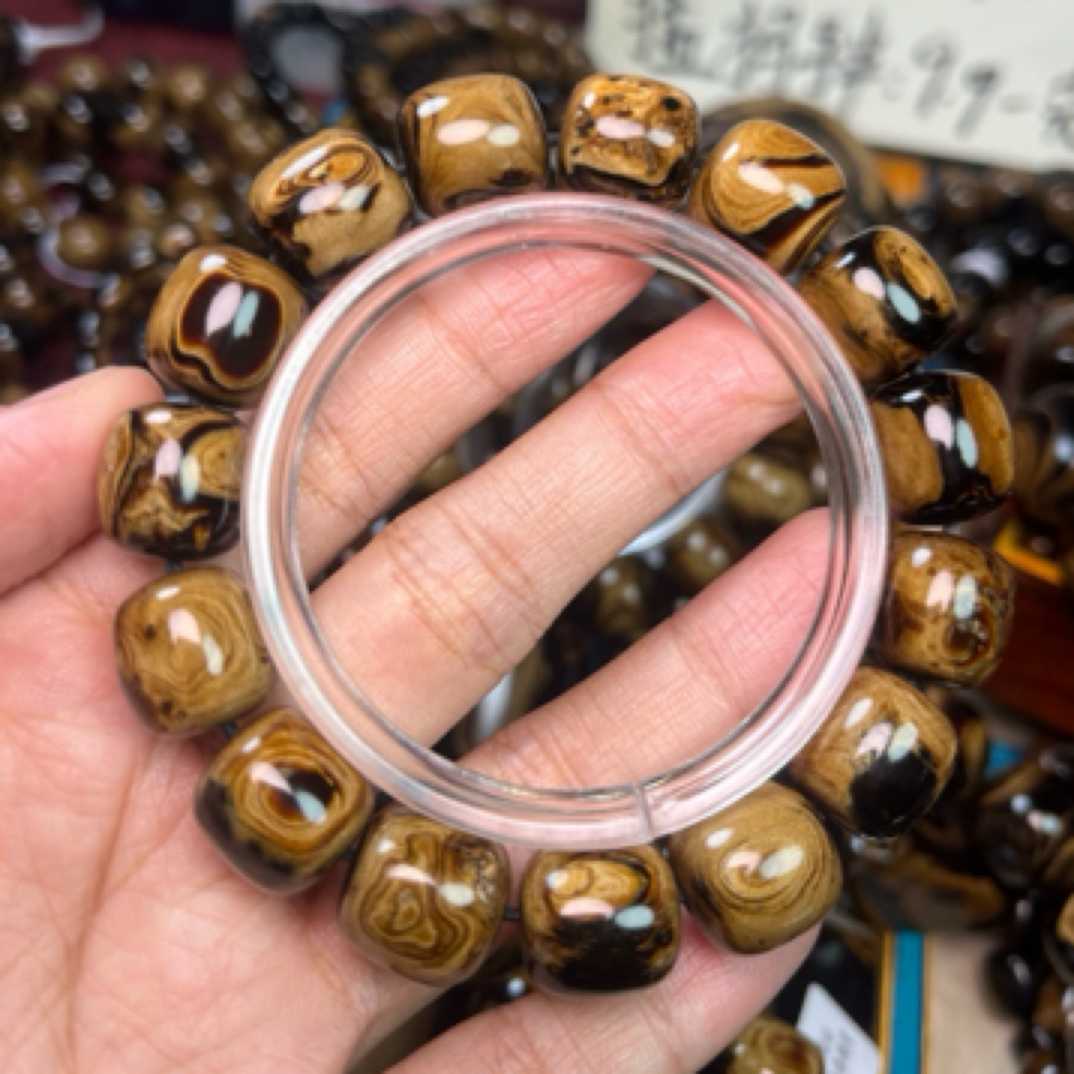 贡木文玩福利放漏款1.4手串