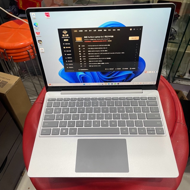 9新 Microsoft/微软 surface laptop go2 i5-11 8G256G12.4寸触屏