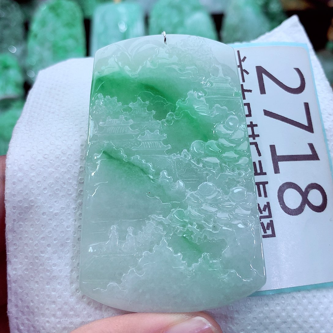 吊坠(不含链)未镶嵌翡翠