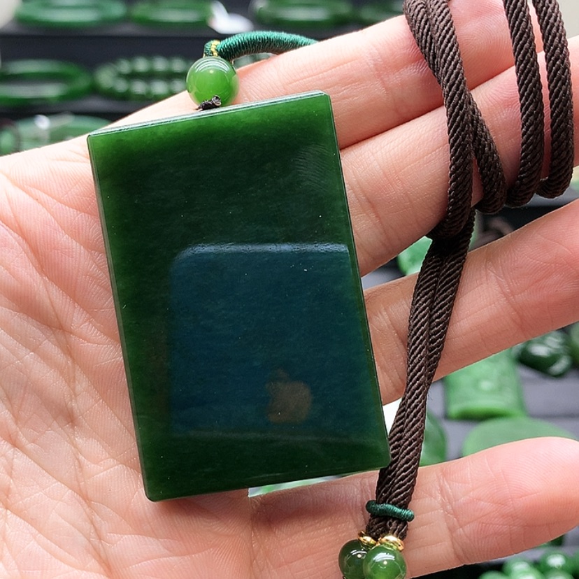 【闪购商品】和田玉（碧玉）吊坠(赠链)未镶嵌