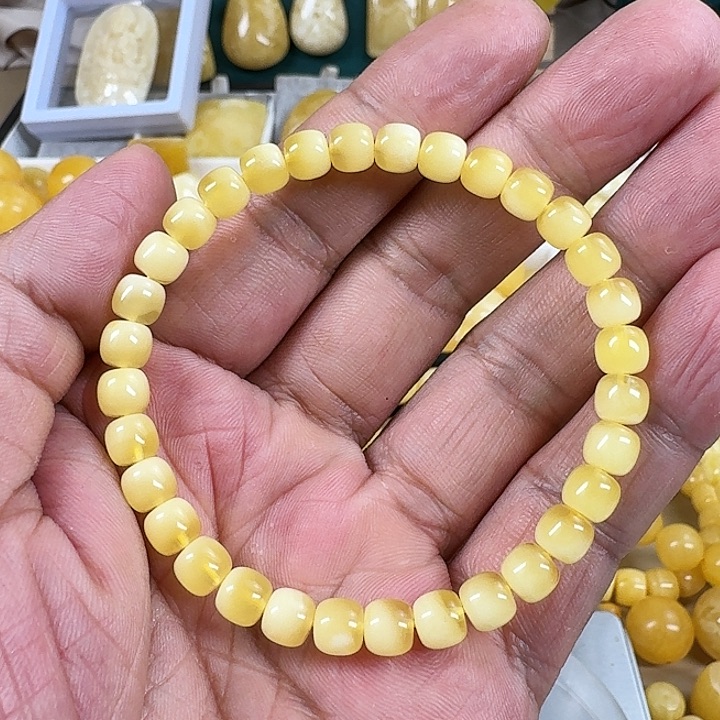 蜜蜡珠宝奇石未镶嵌6+