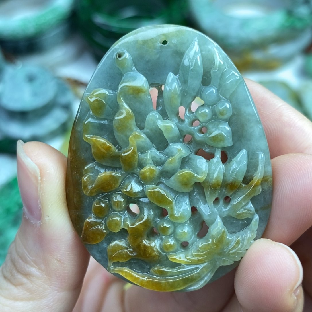 颈饰未镶嵌翡翠吊坠
