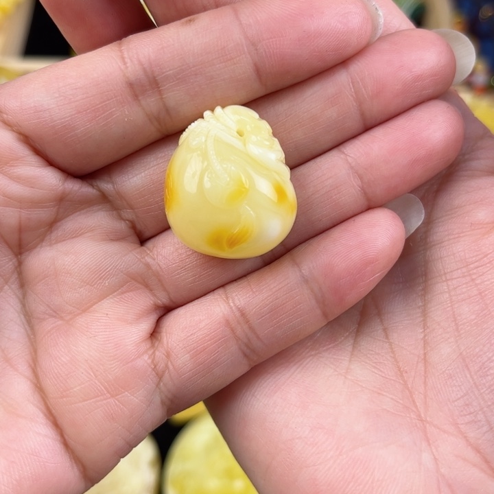 琥珀珠宝奇石未镶嵌琥珀