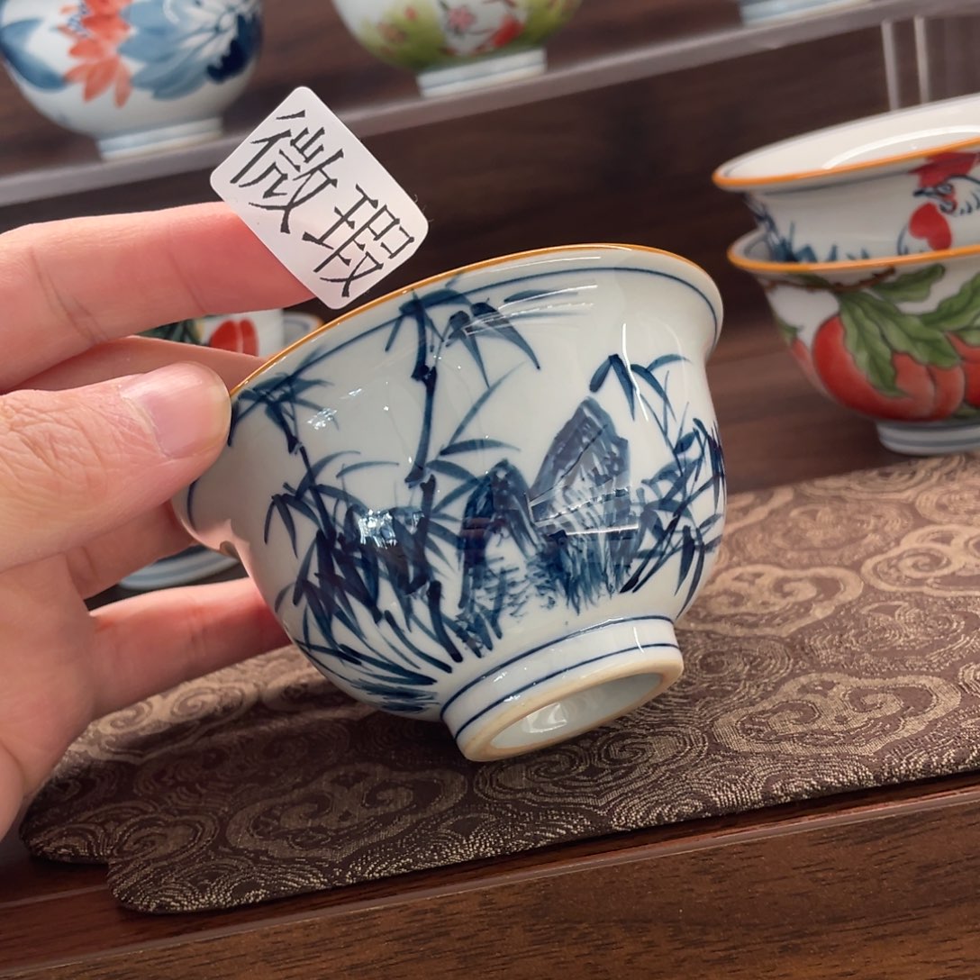 釉下手绘茶具微瑕