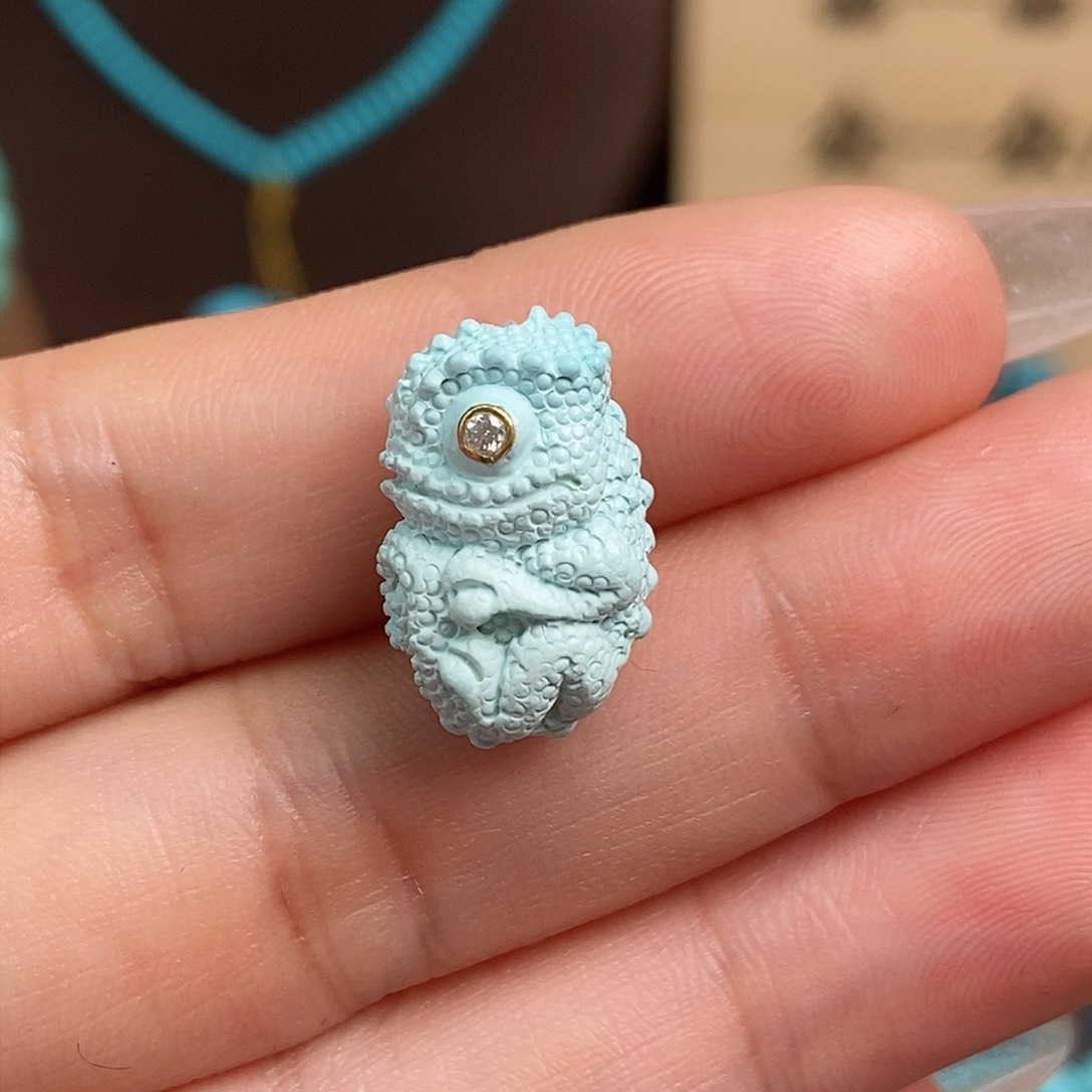 绿松石雕刻未镶嵌