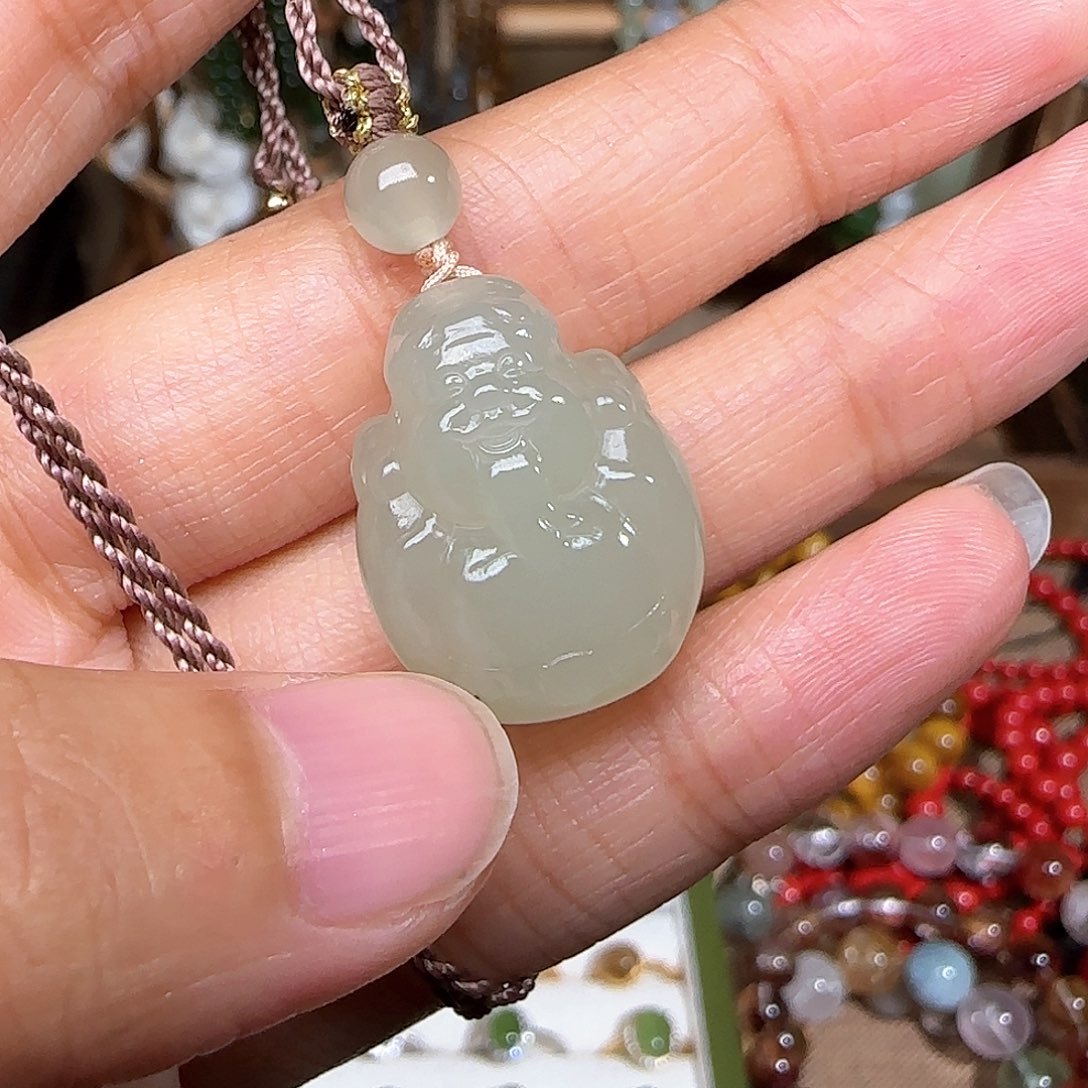 和田玉颈饰未镶嵌