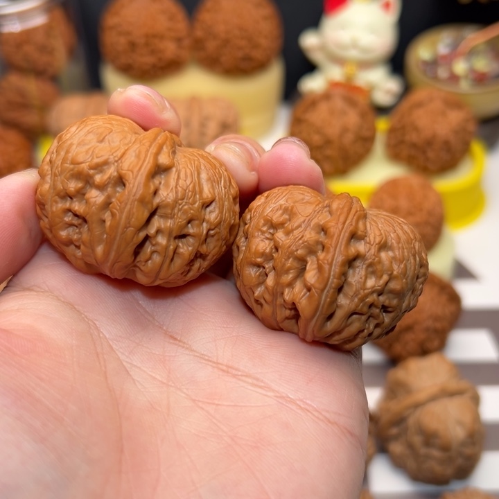 雪***豹核桃40.5尺寸元宝