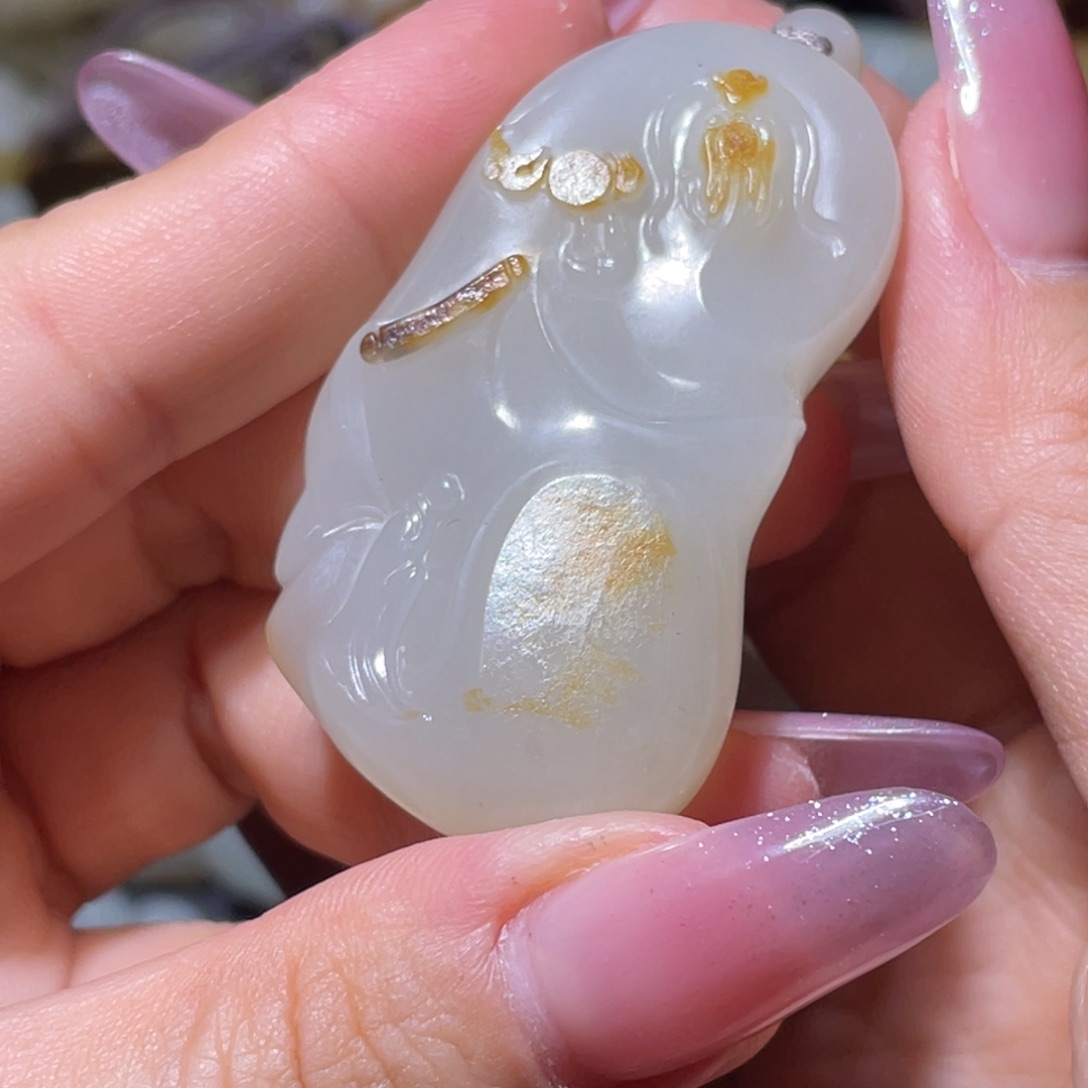 河***马颈饰未镶嵌和田玉