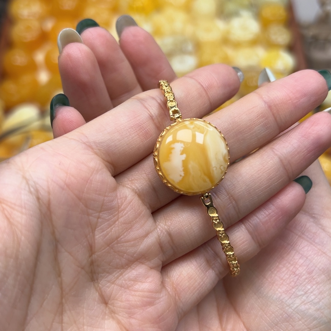 未镶嵌颈饰琥珀蜜蜡