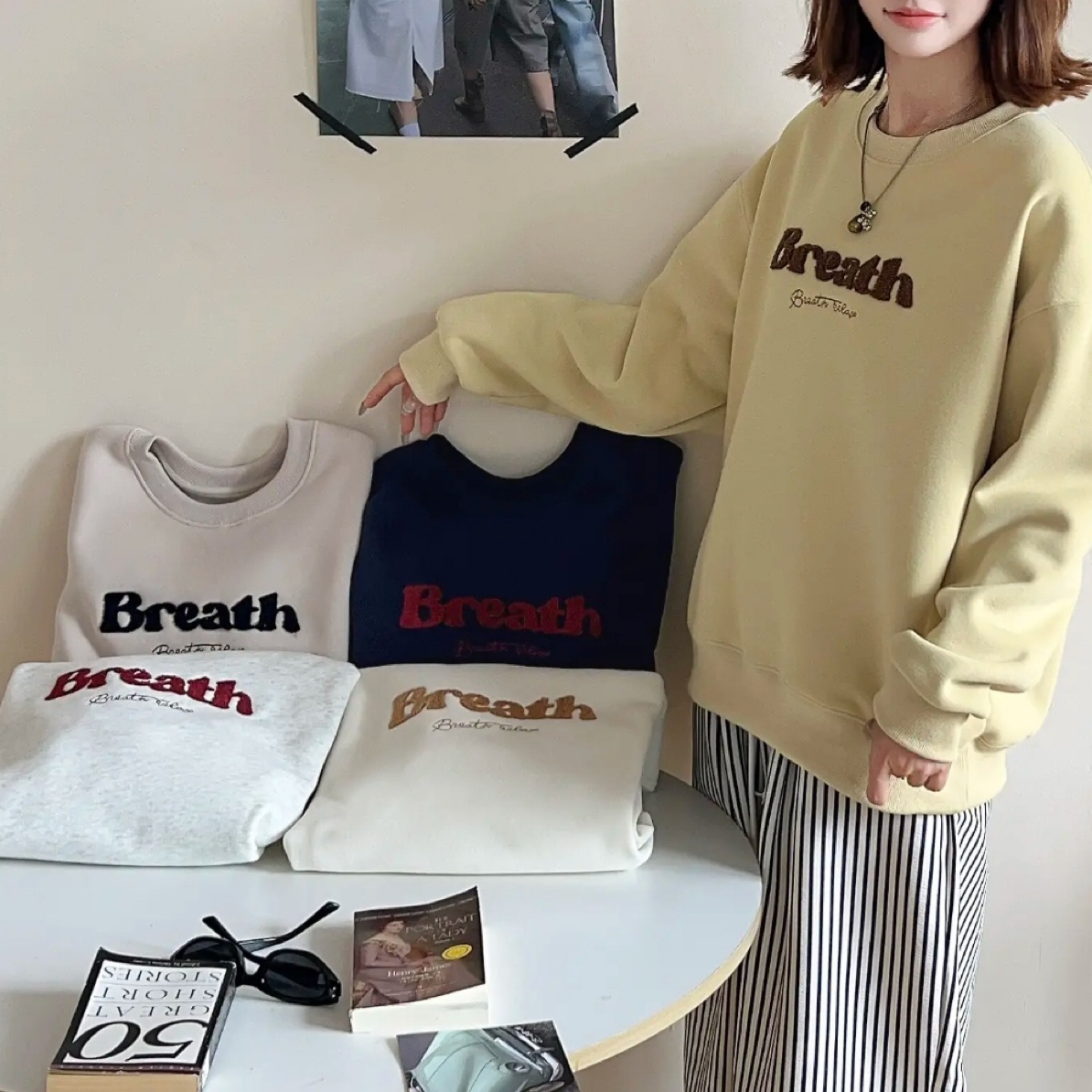 冬季加绒加厚款字母套头款休闲风圆领常规卫衣刺绣女