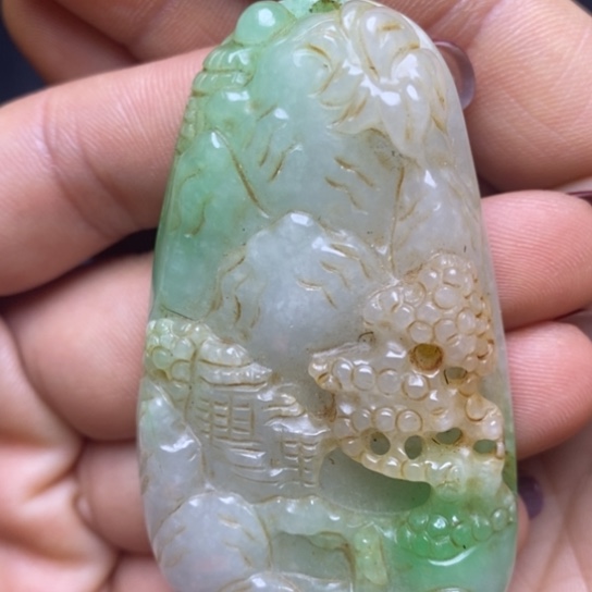 白玉菩提吊坠摆件