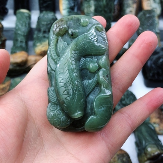 未镶嵌岫岩老玉（透闪石质玉）把件独**旅