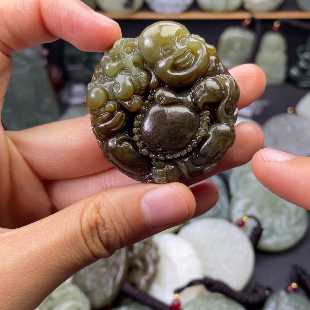 和田玉颈饰未镶嵌