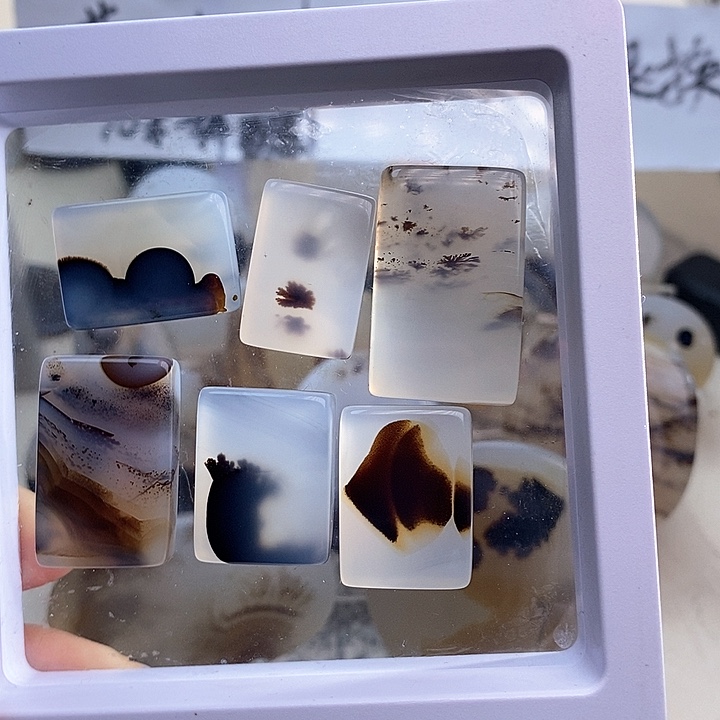 玛瑙/玉髓颈饰未镶嵌