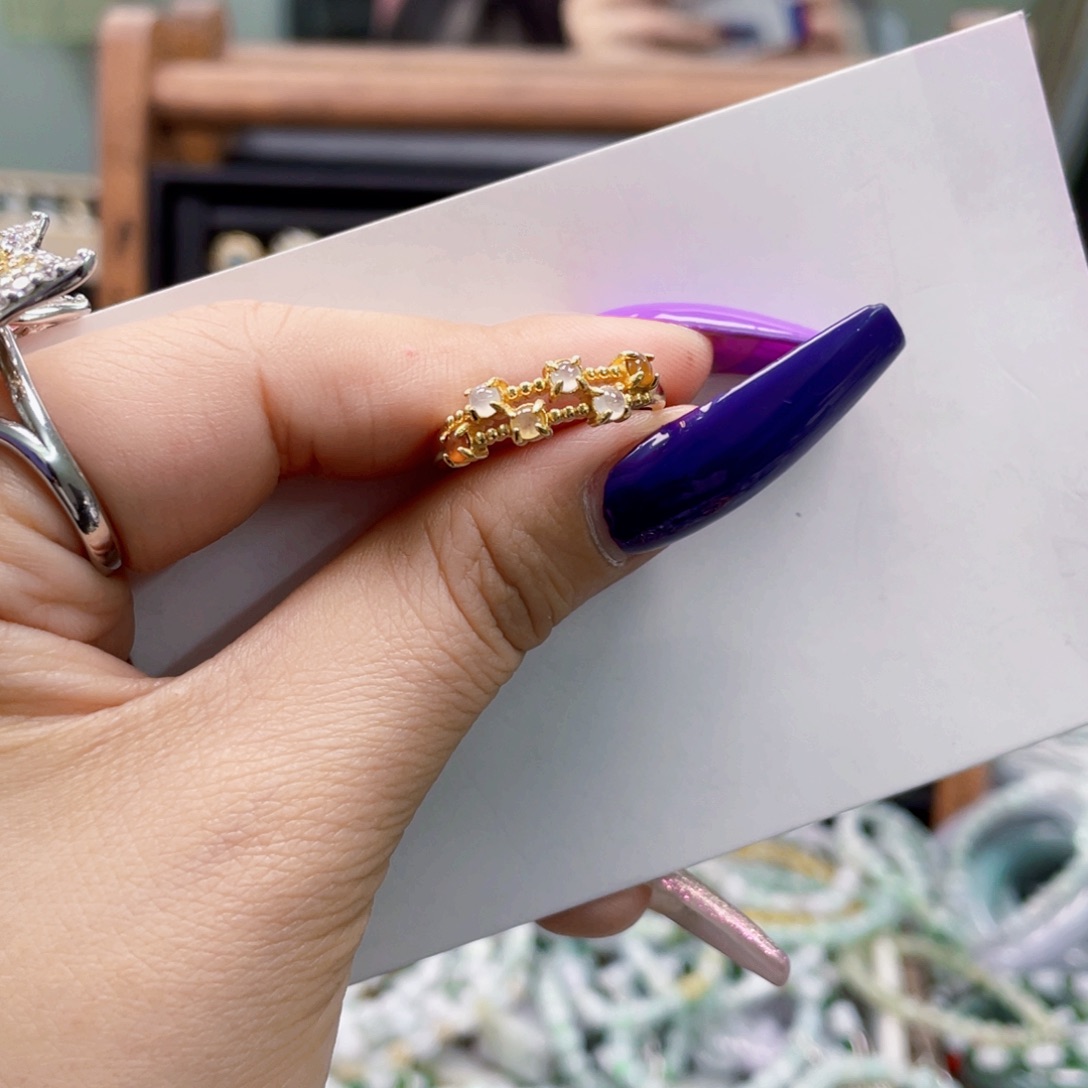 翡翠手镯未镶嵌天然翡翠Ａ货