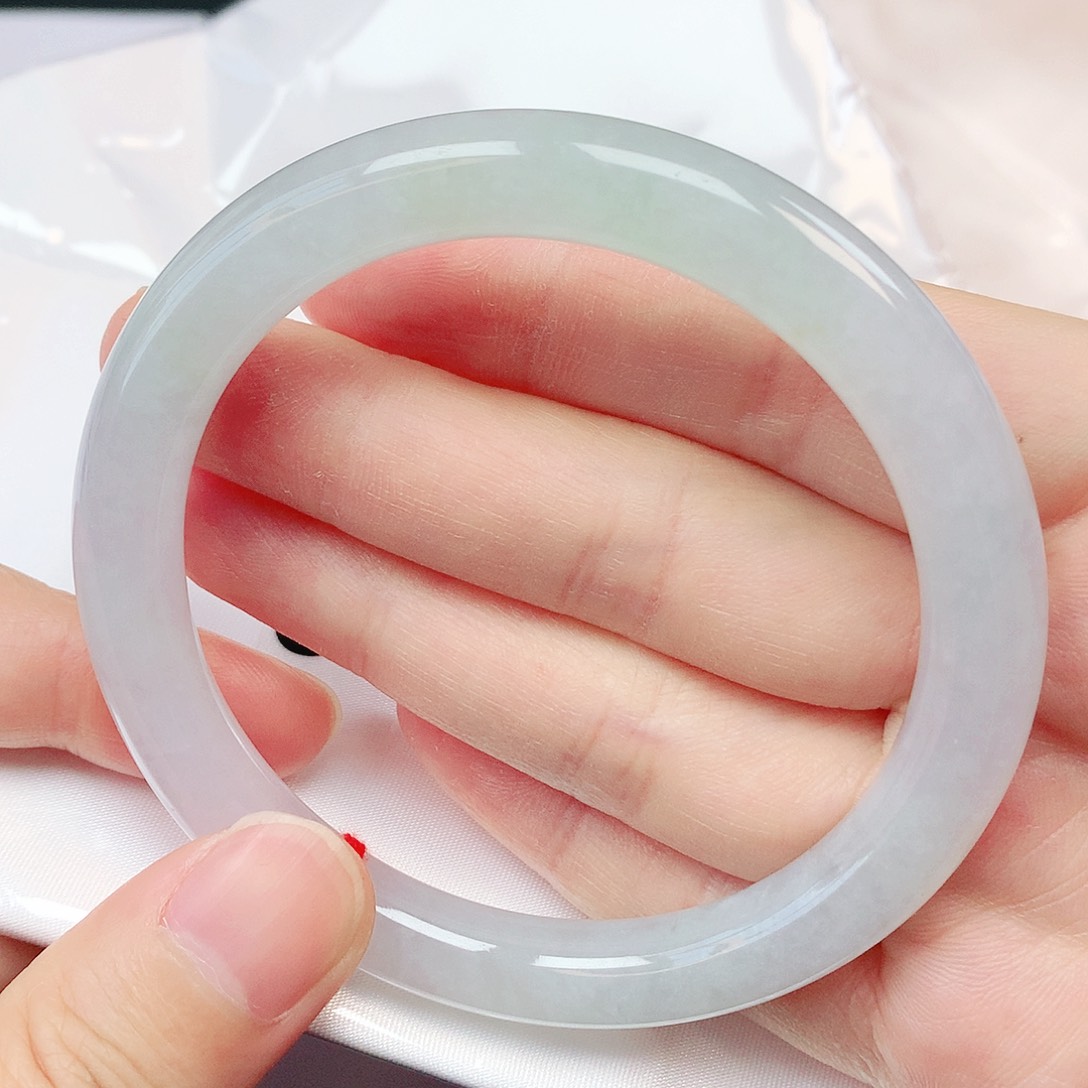 翡翠手镯未镶嵌抖音326