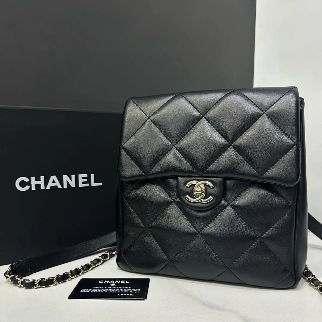 99新 Chanel/香奈儿 黑金ado双肩包28开卡22cm/JJ5111702