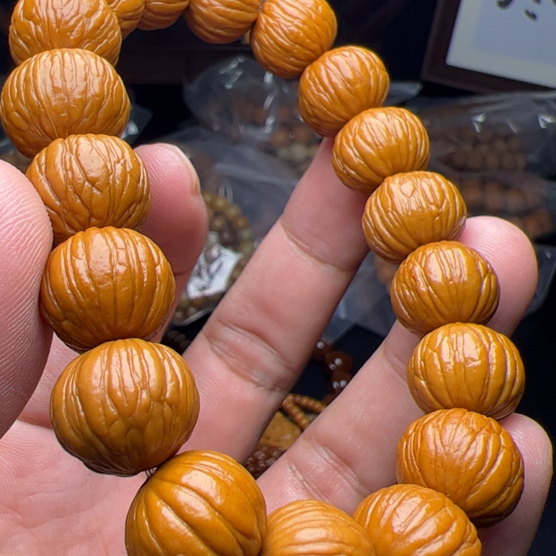 猴头核桃吊坠噢距离