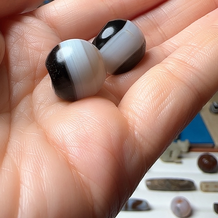 和田玉（糖玉）未镶嵌挂件π**?