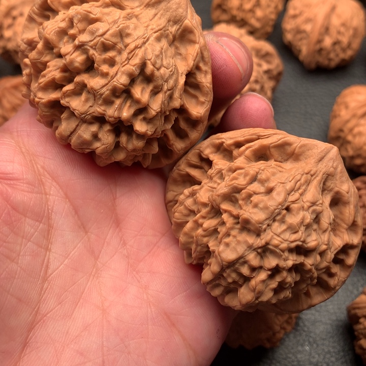 文玩核桃吊坠零***贰狮子头