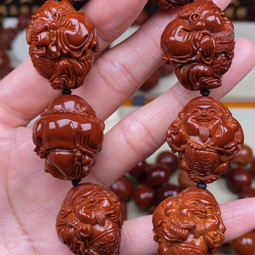 橄榄核吊坠南财神，