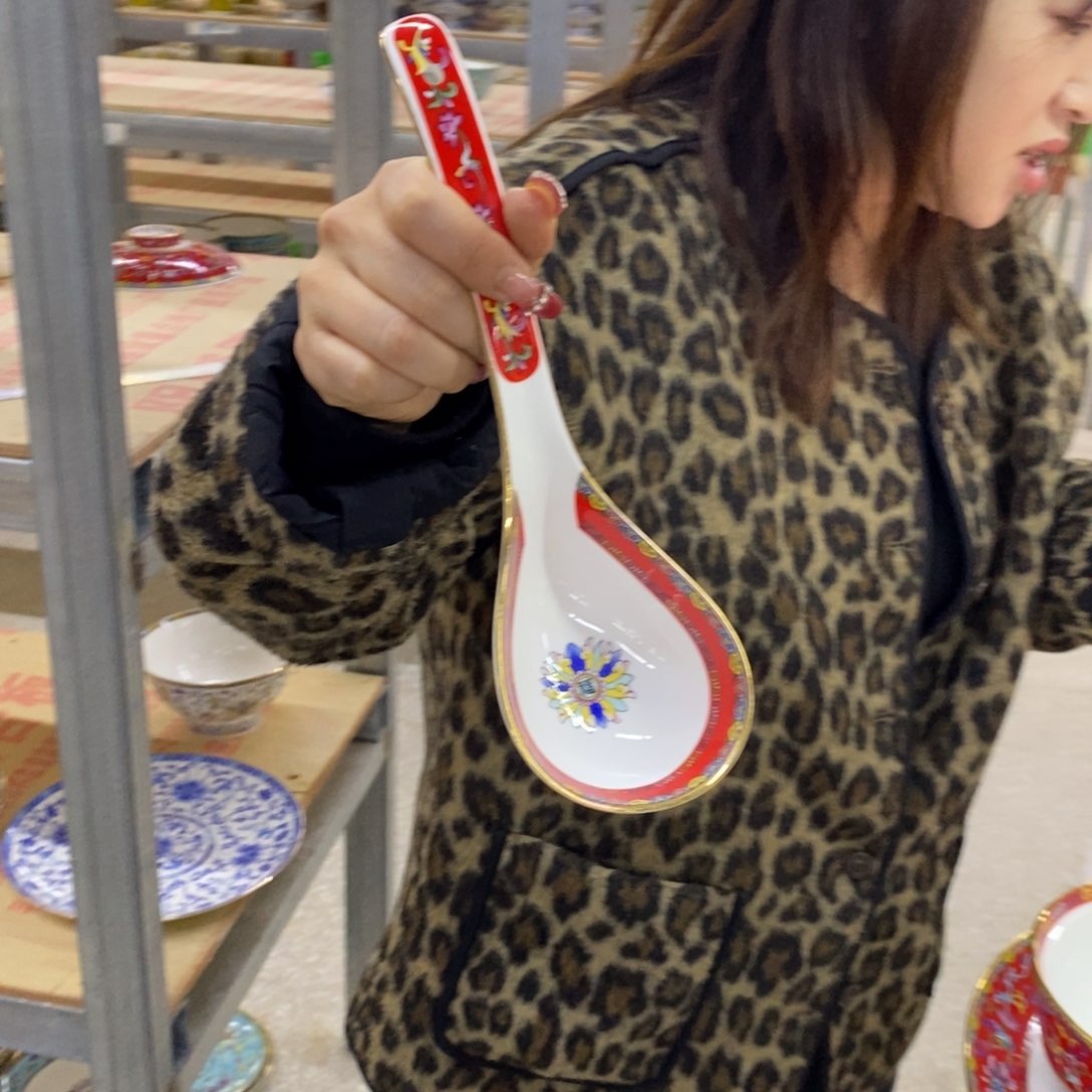 珐琅1个大勺，，，，，，，，，，，