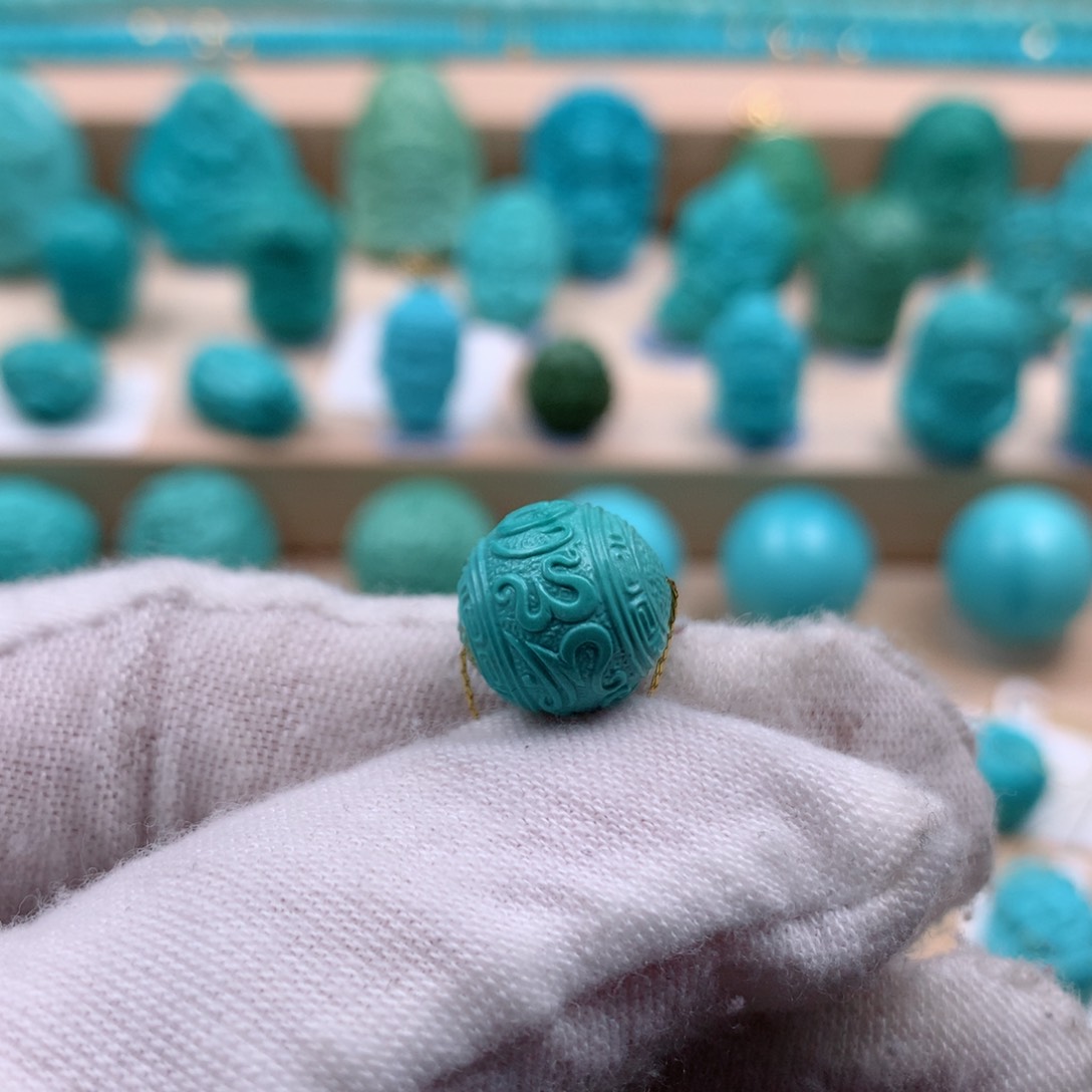 绿松石配饰未镶嵌