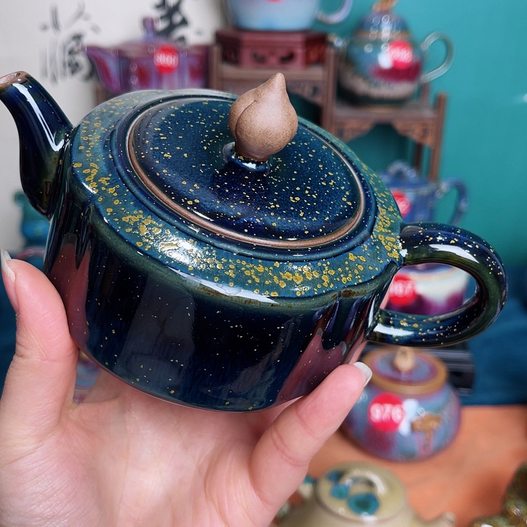 壶钧瓷艺术作品壶