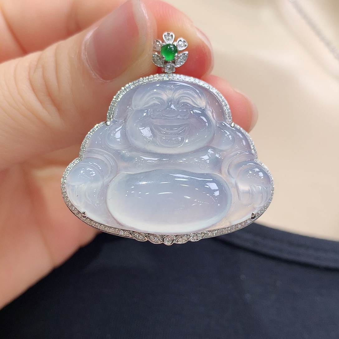 翡翠18K金镶嵌颈饰佛公