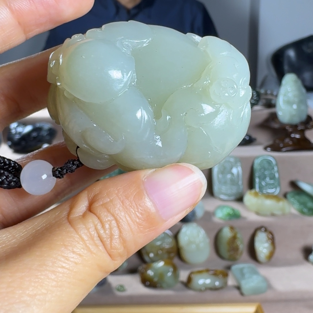 和田玉颈饰未镶嵌