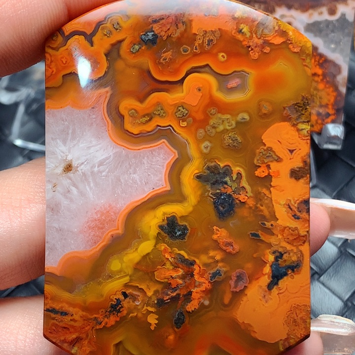 玛瑙/玉髓颈饰足银镀金镶嵌m***8