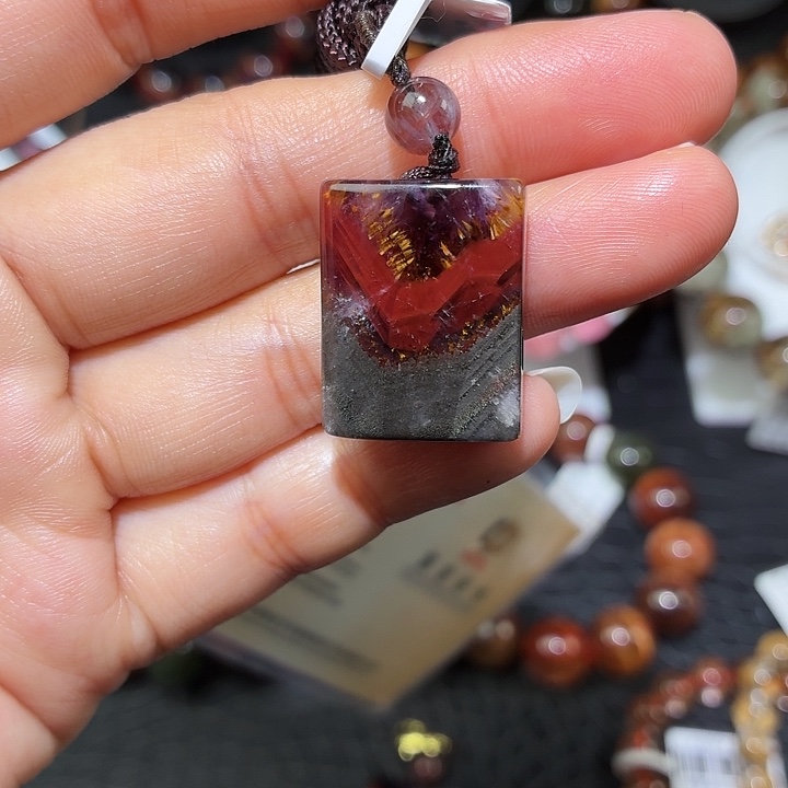 颈饰未镶嵌水晶极光吊坠