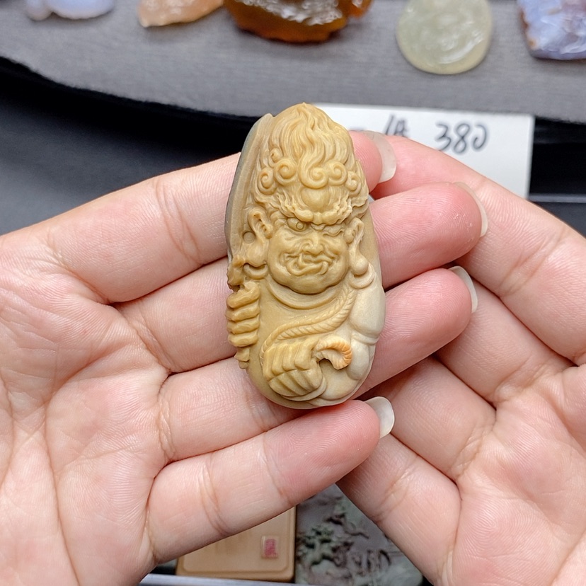 【闪购商品】定制石英质玉吊坠未镶嵌